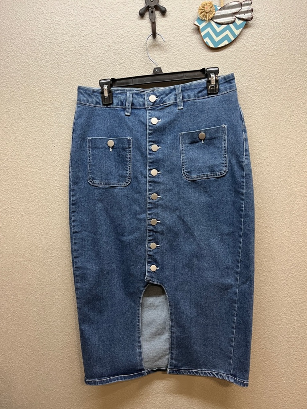 Denim button up midi skirt. Like new size XL